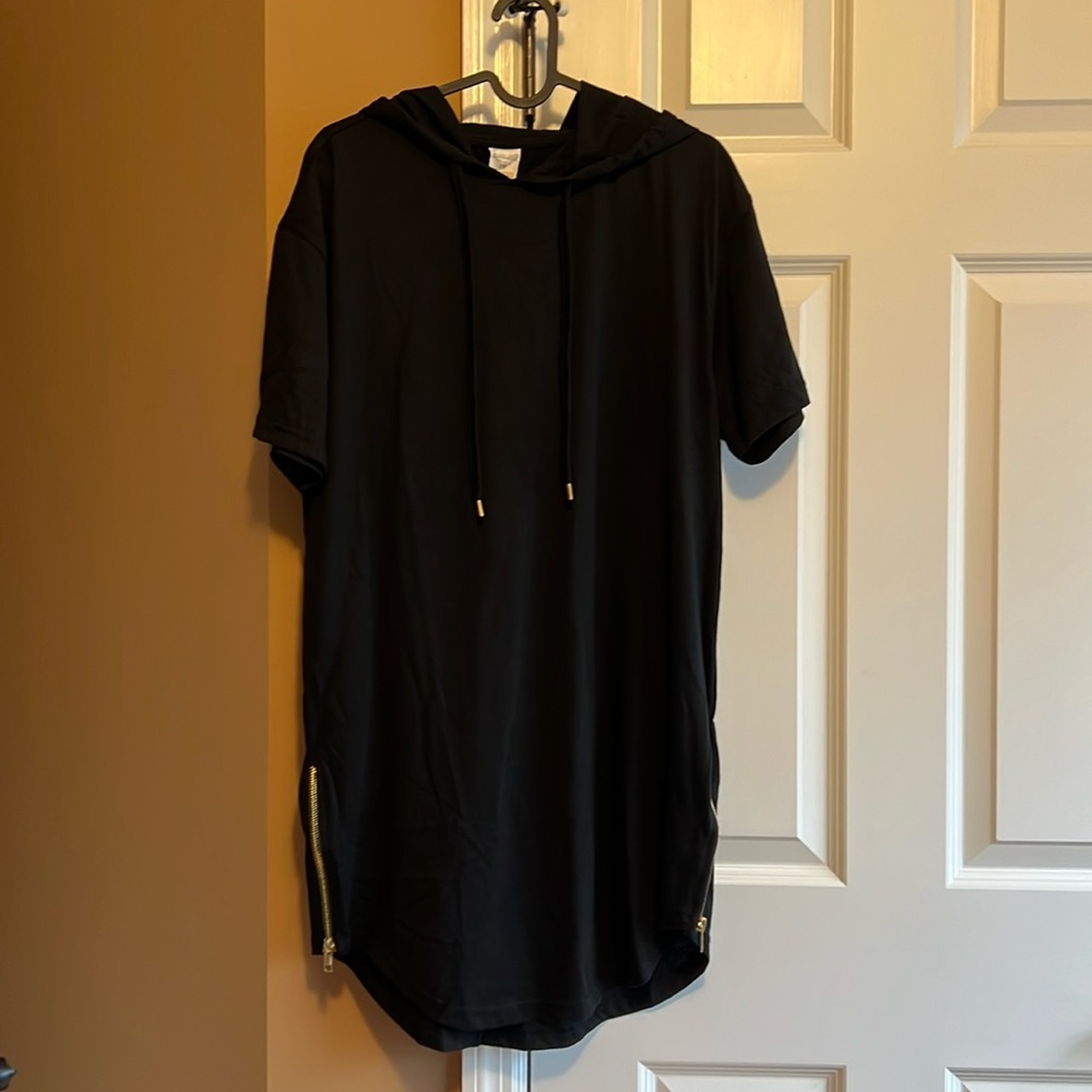 Bleecker&Mercer men’s hooded Tee
